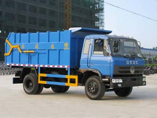 東風(fēng)145對(duì)接式<a href=http://jswmsh.cn/ljc target=_blank class=infotextkey>垃圾車(chē)</a>出廠(chǎng)圖片