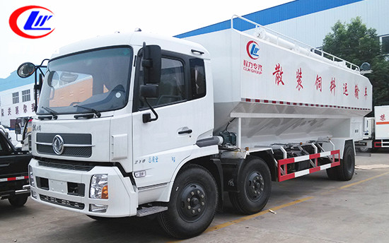 30立方東風(fēng)天錦小三軸<a href=http://jswmsh.cn/siliaoche/ target=_blank class=infotextkey>飼料車</a>