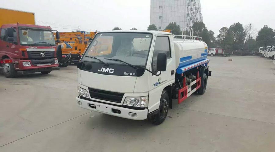 江鈴順達(dá)5方<a href=http://jswmsh.cn/ssc target=_blank class=infotextkey>灑水車</a>